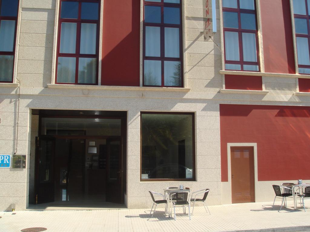 Pension Residencial Platas O Pedrouzo Εξωτερικό φωτογραφία